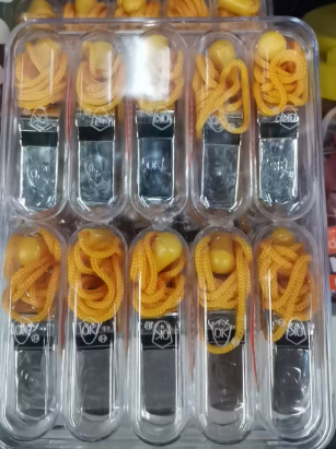 金属口哨