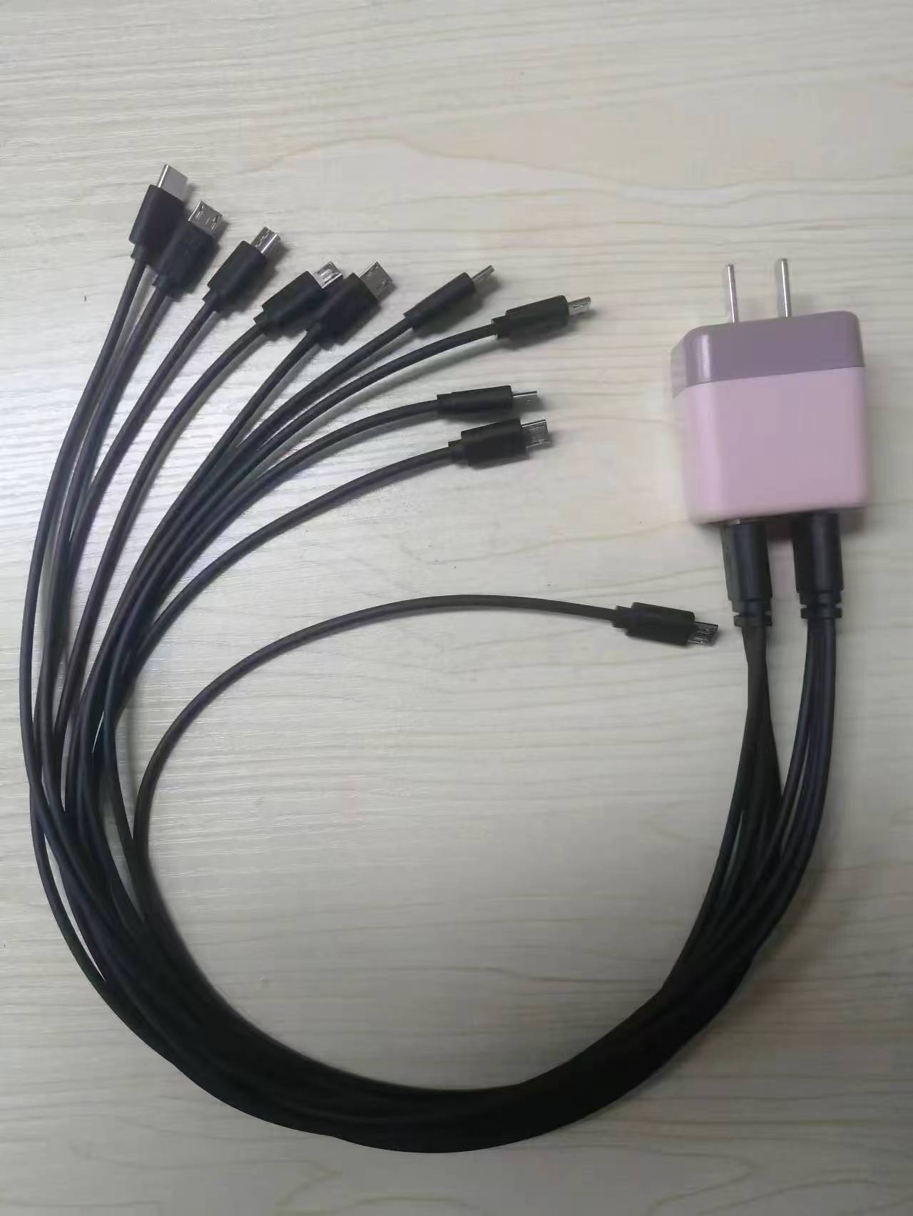 比西特耳机充电器.jpg
